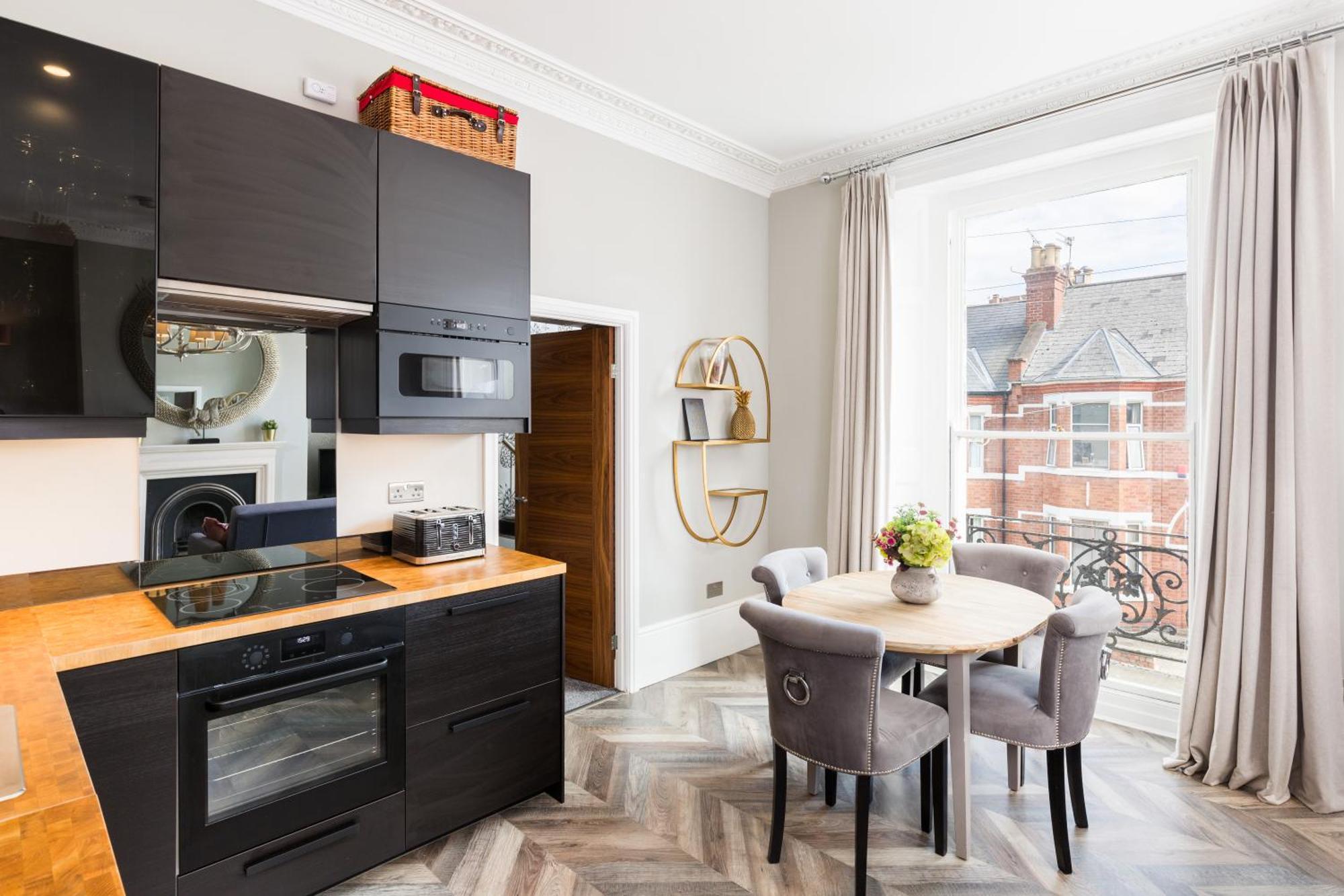 L-Spa Boutique Apartments เลมิงตันสปา ห้อง รูปภาพ